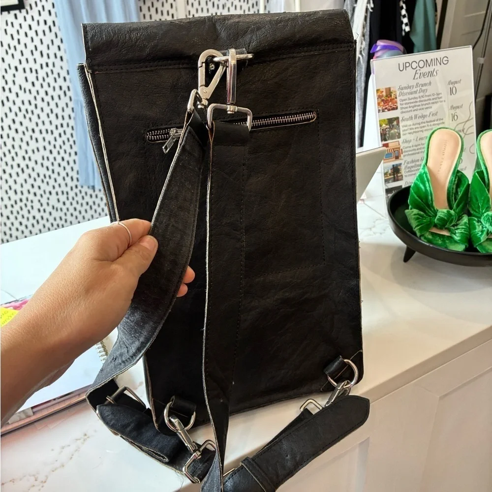 Gutsy Nomad Black Leather Bag